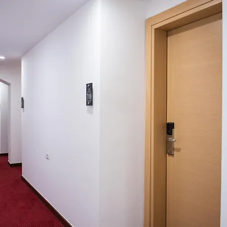 Santa Quaranta Premium Sarandë